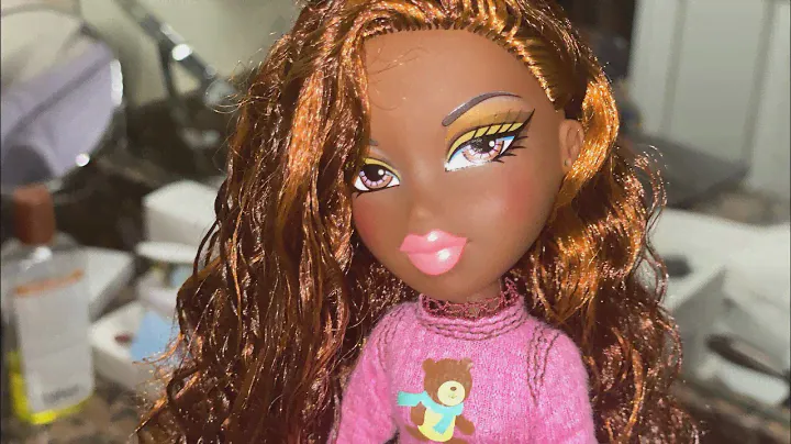 Comparison + Restyle of Bratz Holiday Felicia! | (+ how to fix textured doll hair)